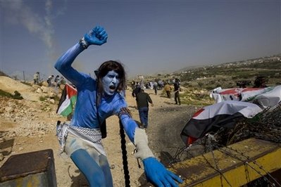 Avatar Photo Ops in Bilin