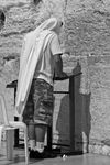 PA ‘Study’ Denying Jewish Ties to Western Wall Back Online