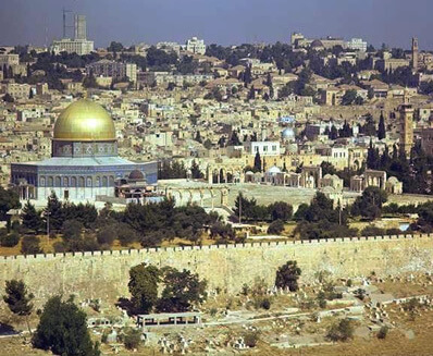 No Mention of Israel or Palestine in Tourism Ad: Who Benefits?