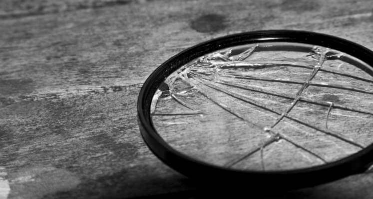 Shattered Lens – Photo Bias Exposed in the Wire Services