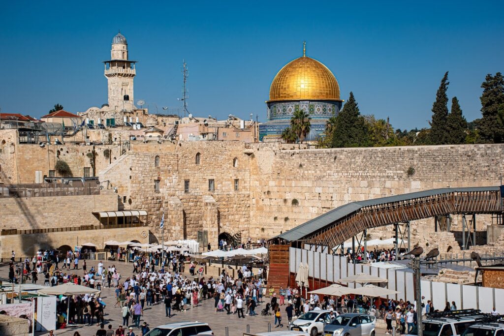 Media Accuse Israel of Violating Jerusalem ‘Status Quo’, Turn Blind Eye to Foreign Gov’ts That Actually Do