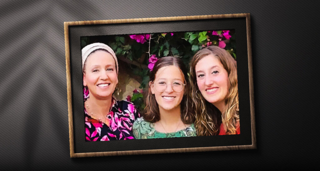 ‘Caught in the Crossfire’ or ‘Killed in a Shootout’: Media Distort Murder of the Dee Family