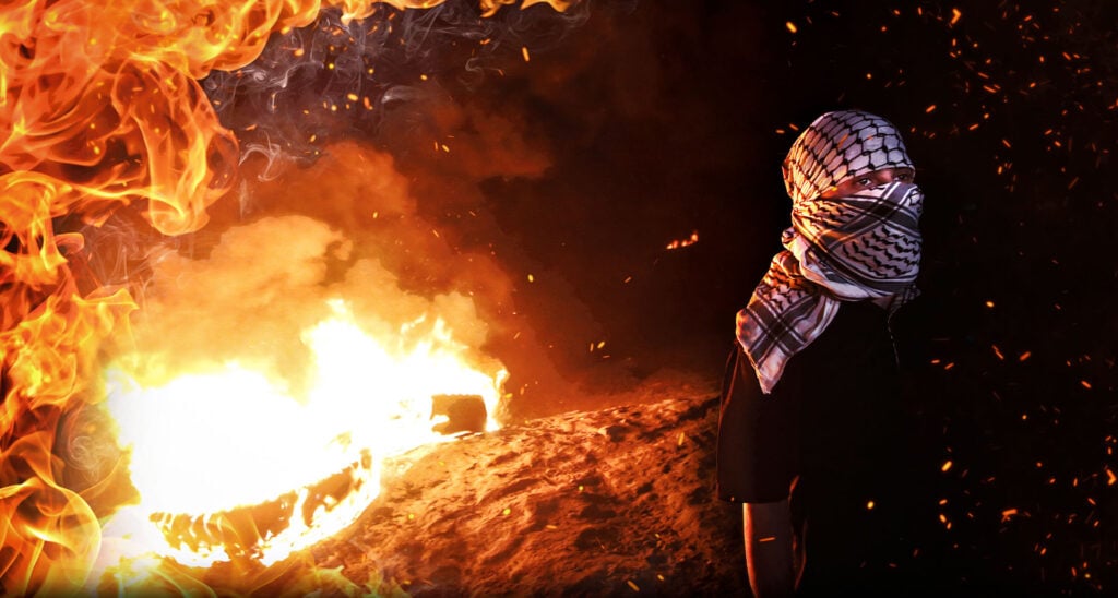 The Guardian Invites Sympathy for Palestinian Rioters Hurling Molotov Cocktails